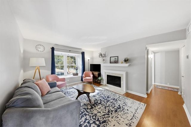 31 Cantey NW Place, Atlanta, GA 30327