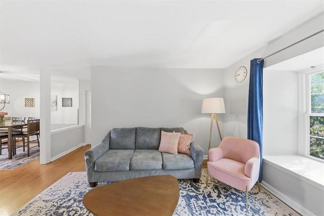 31 Cantey NW Place, Atlanta, GA 30327