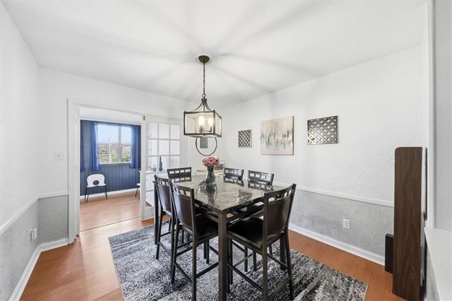 31 Cantey NW Place, Atlanta, GA 30327