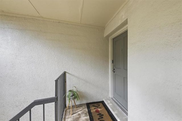 31 Cantey NW Place, Atlanta, GA 30327