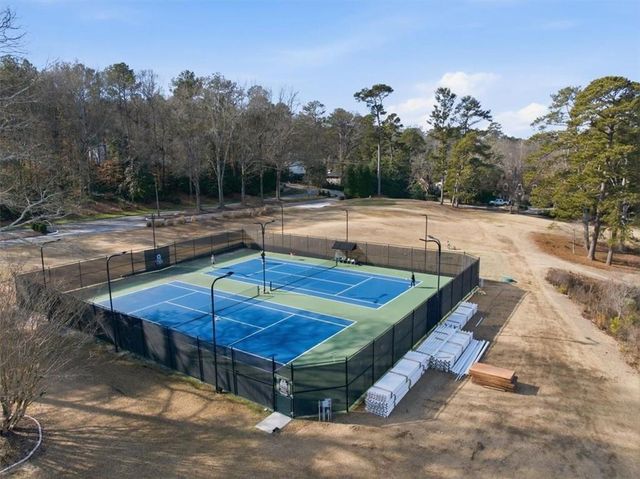 31 Cantey NW Place, Atlanta, GA 30327