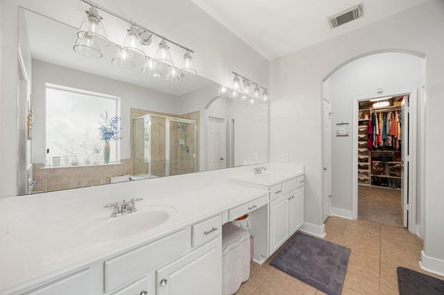 10502 Landsdowne Pointe Drive, Spring, TX 77379