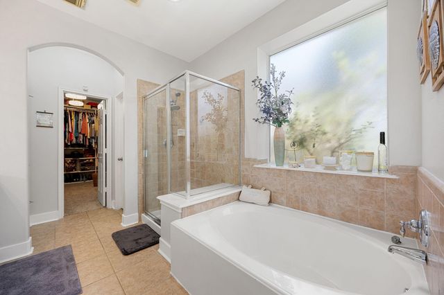 10502 Landsdowne Pointe Drive, Spring, TX 77379
