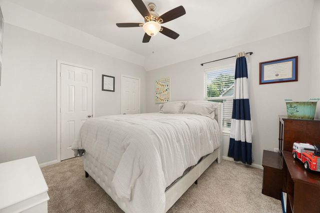 10502 Landsdowne Pointe Drive, Spring, TX 77379