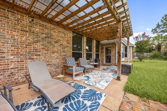 10502 Landsdowne Pointe Drive, Spring, TX 77379