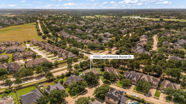 10502 Landsdowne Pointe Drive, Spring, TX 77379