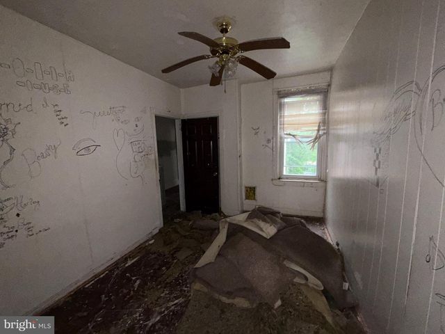 2530 W YORK ST, Philadelphia, PA 19132