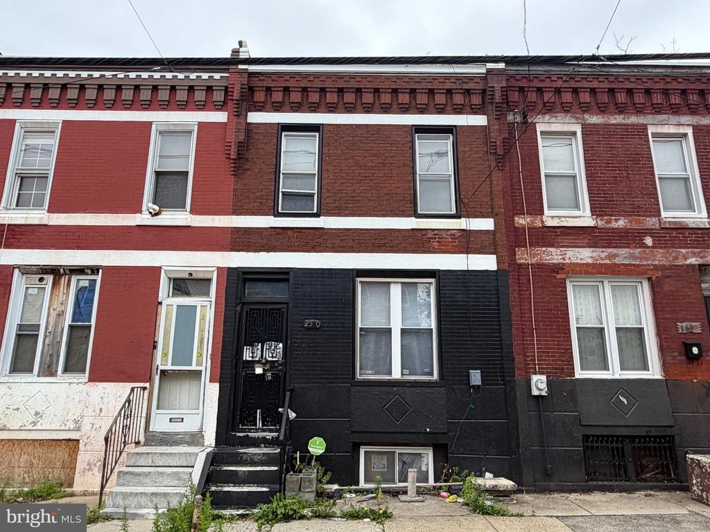 2530 W YORK ST, Philadelphia, PA 19132