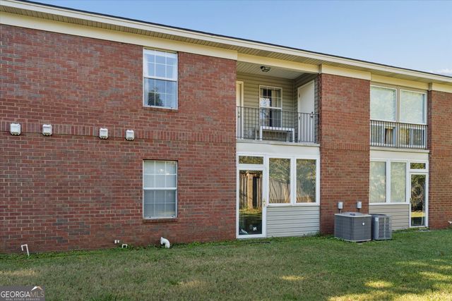 211 Edgewater Road APT 49, Savannah, GA 31406