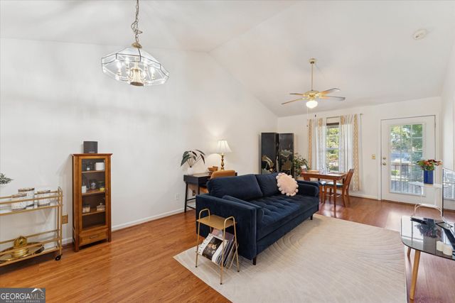 211 Edgewater Road APT 49, Savannah, GA 31406