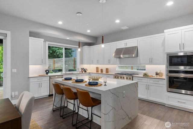 22005 4th Avenue W, Bothell, WA 98021
