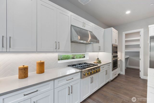 22005 4th Avenue W, Bothell, WA 98021