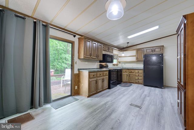 12 POPLAR DRIVE, Manheim, PA 17545