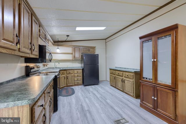 12 POPLAR DRIVE, Manheim, PA 17545