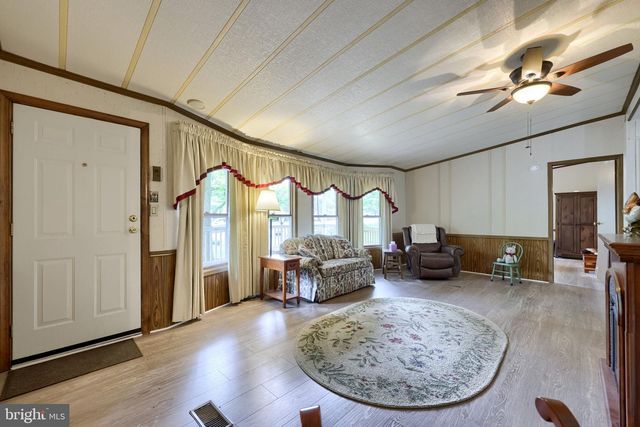 12 POPLAR DRIVE, Manheim, PA 17545