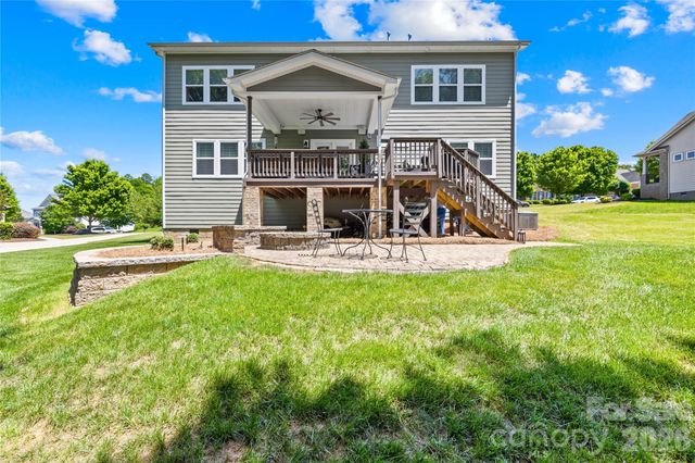 2105 Madeira Circle, Waxhaw, NC 28173