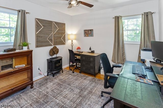 7 Crest Dr, Washington Twp., NJ 07853