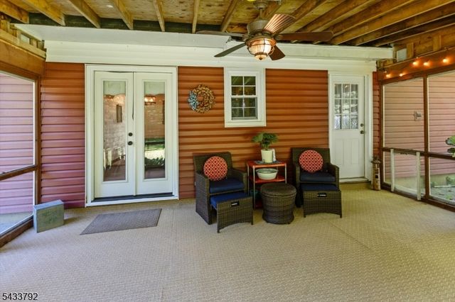 7 Crest Dr, Washington Twp., NJ 07853