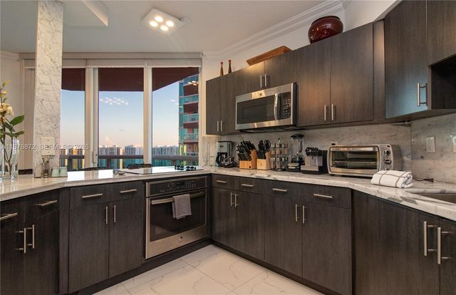3370 NE 190 Street PH 2909, Aventura, FL 33180
