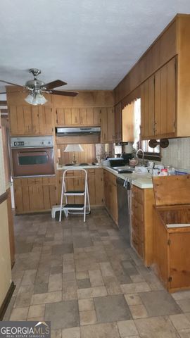 689 N Kingsley Drive, Lithia Springs, GA 30122