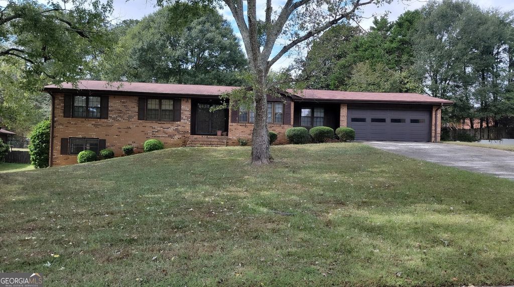 689 N Kingsley Drive, Lithia Springs, GA 30122