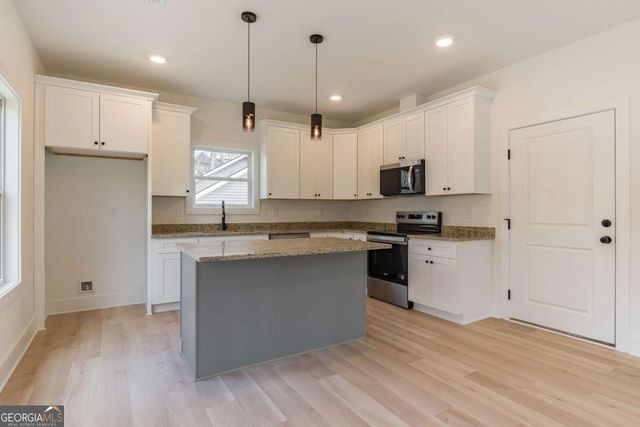 3416 Rock Ridge Drive, Gainesville, GA 30506