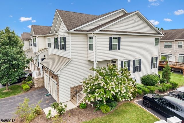 33 Cortland Pl, Montgomery Twp., NJ 08558