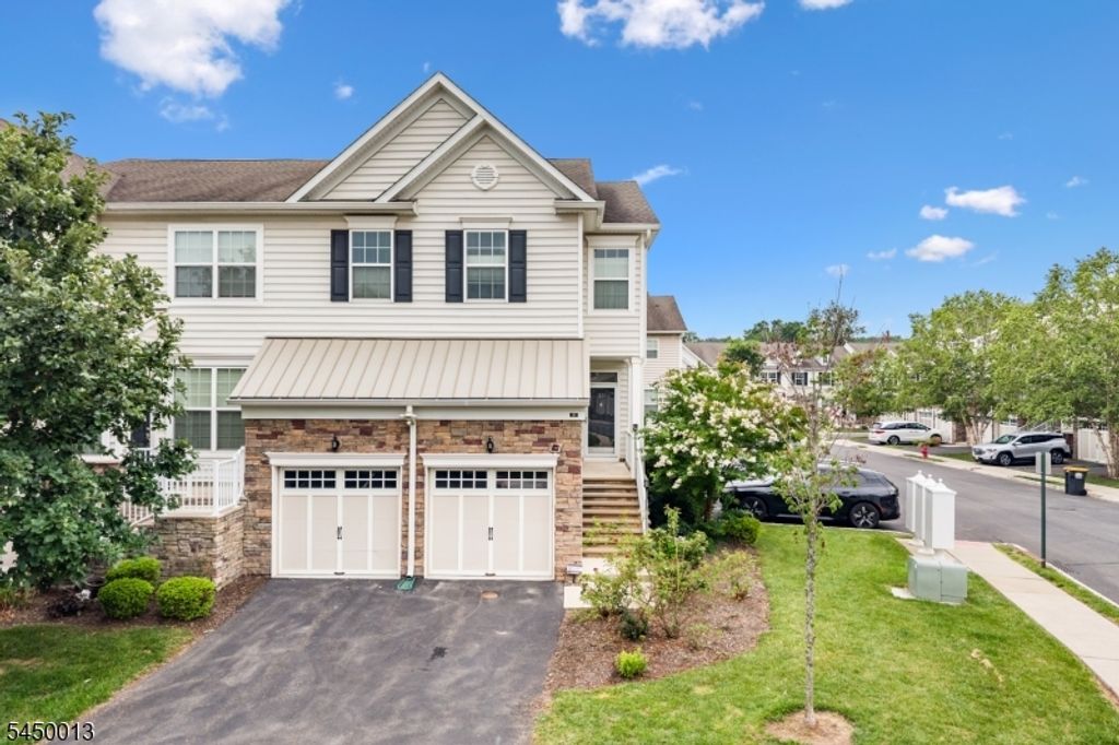 33 Cortland Pl, Montgomery Twp., NJ 08558