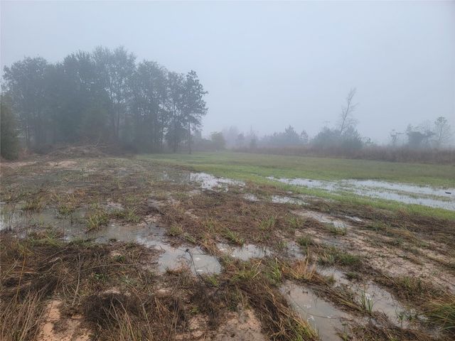 127 Road 5132, Cleveland, TX 77327