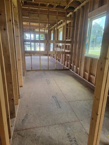 127 Road 5132, Cleveland, TX 77327