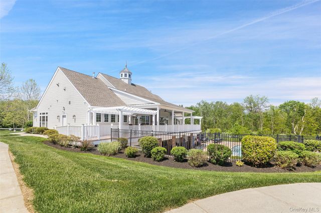 2 Avondale Lane, Wappingers Falls, NY 12590