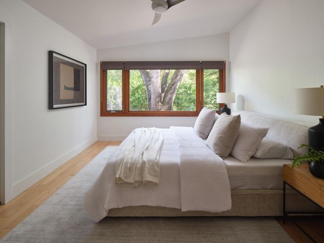 609 Laurel Valley RD, West Lake Hills, TX 78746