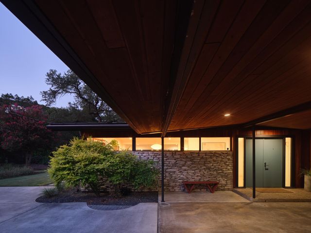 609 Laurel Valley RD, West Lake Hills, TX 78746