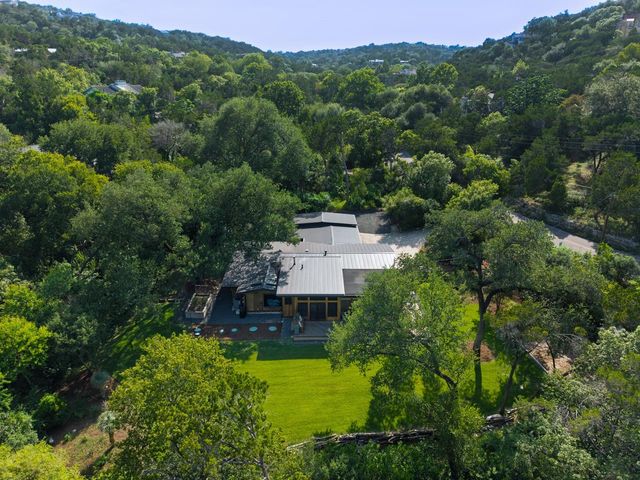 609 Laurel Valley RD, West Lake Hills, TX 78746