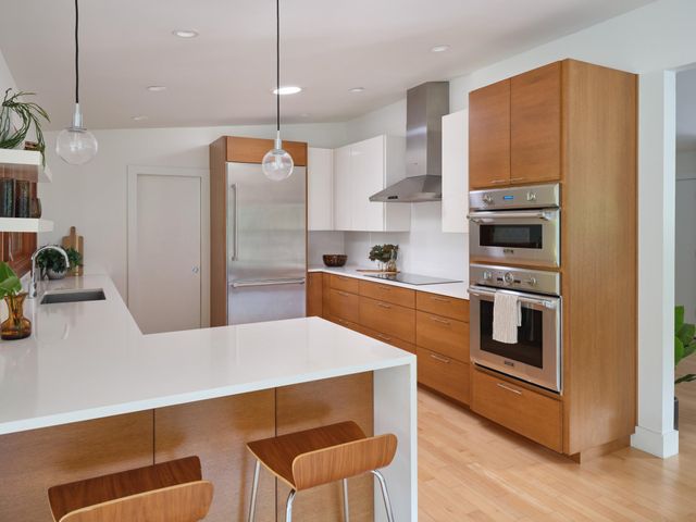609 Laurel Valley RD, West Lake Hills, TX 78746