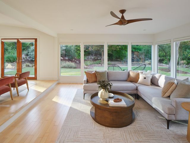 609 Laurel Valley RD, West Lake Hills, TX 78746
