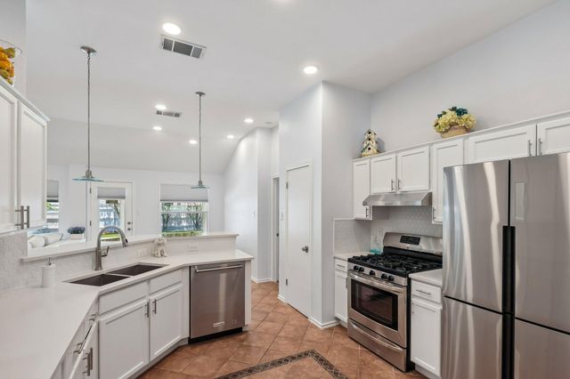 16900 Korat LN, Round Rock, TX 78681
