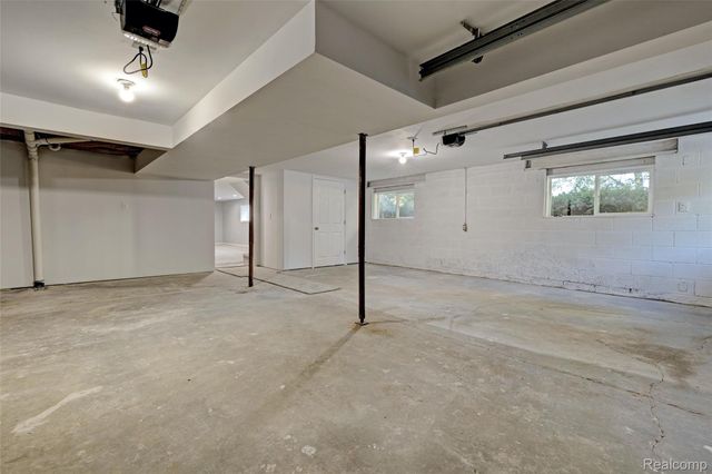 6342 Restwood Drive, Linden, MI 48451