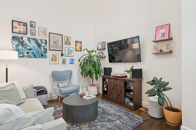 1070B 2nd Ave, S, Nashville, TN 37210