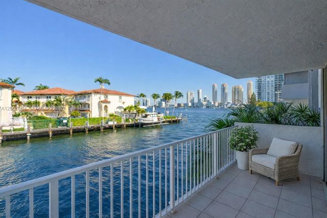 4000 NE 170th Street 200, North Miami Beach, FL 33160