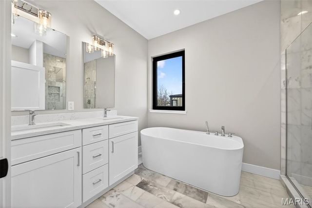 1017 River Bluff Drive, Washington, MO 63090