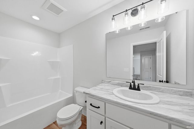 13332 Halen Hill Court, Fort Wayne, IN 46818