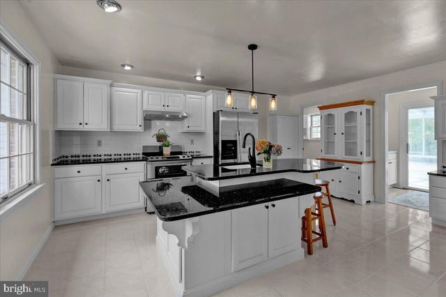 47 NORWAY LN, Lebanon, PA 17042