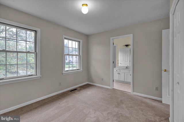 47 NORWAY LN, Lebanon, PA 17042