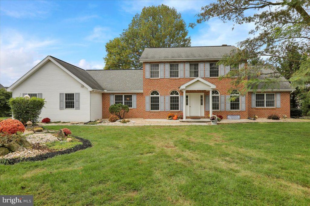 47 NORWAY LN, Lebanon, PA 17042