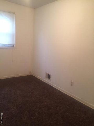 26413 Lehigh Street, Inkster, MI 48141