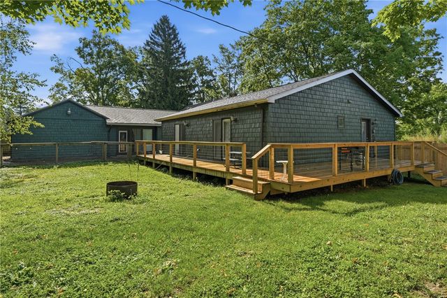 4294 Bethel New Wilmington Rd, Wilmington Twp, PA 16142