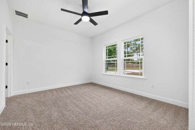 161 CRESTVIEW Drive, Palatka, FL 32177