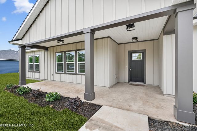 161 CRESTVIEW Drive, Palatka, FL 32177