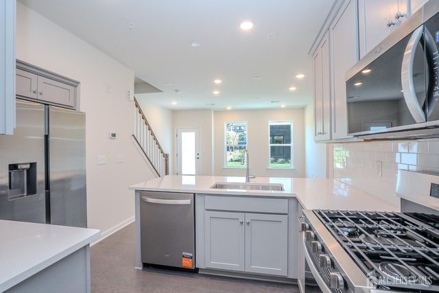 121 Jessie Place, New Brunswick, NJ 08901